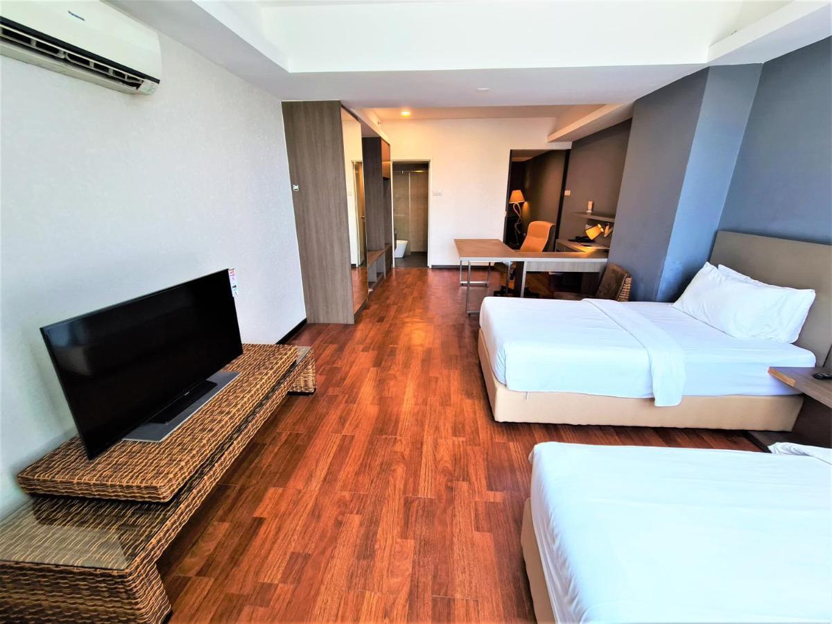 Nexus Regency Suites & Hotel Subang Jaya Esterno foto