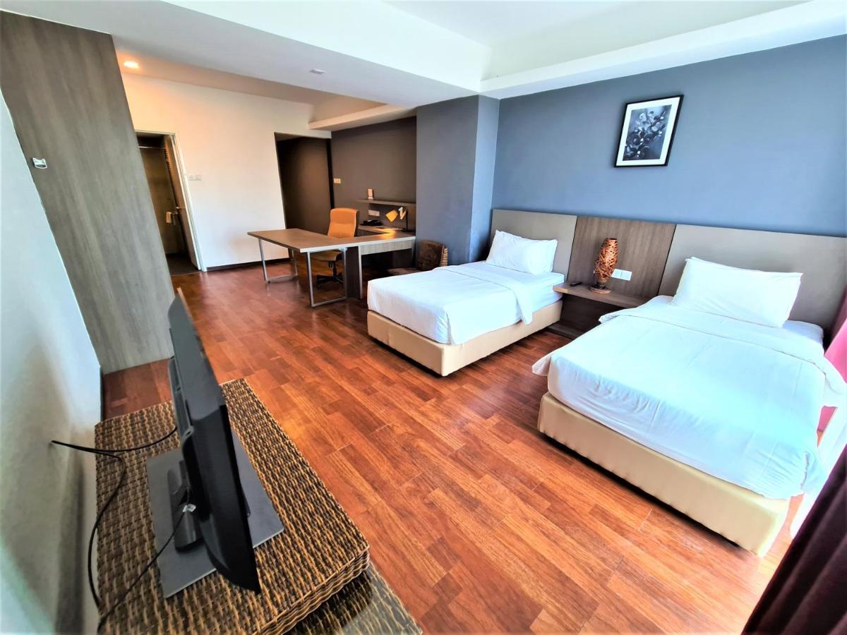 Nexus Regency Suites & Hotel Subang Jaya Esterno foto