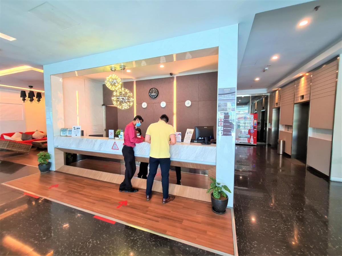 Nexus Regency Suites & Hotel Subang Jaya Esterno foto