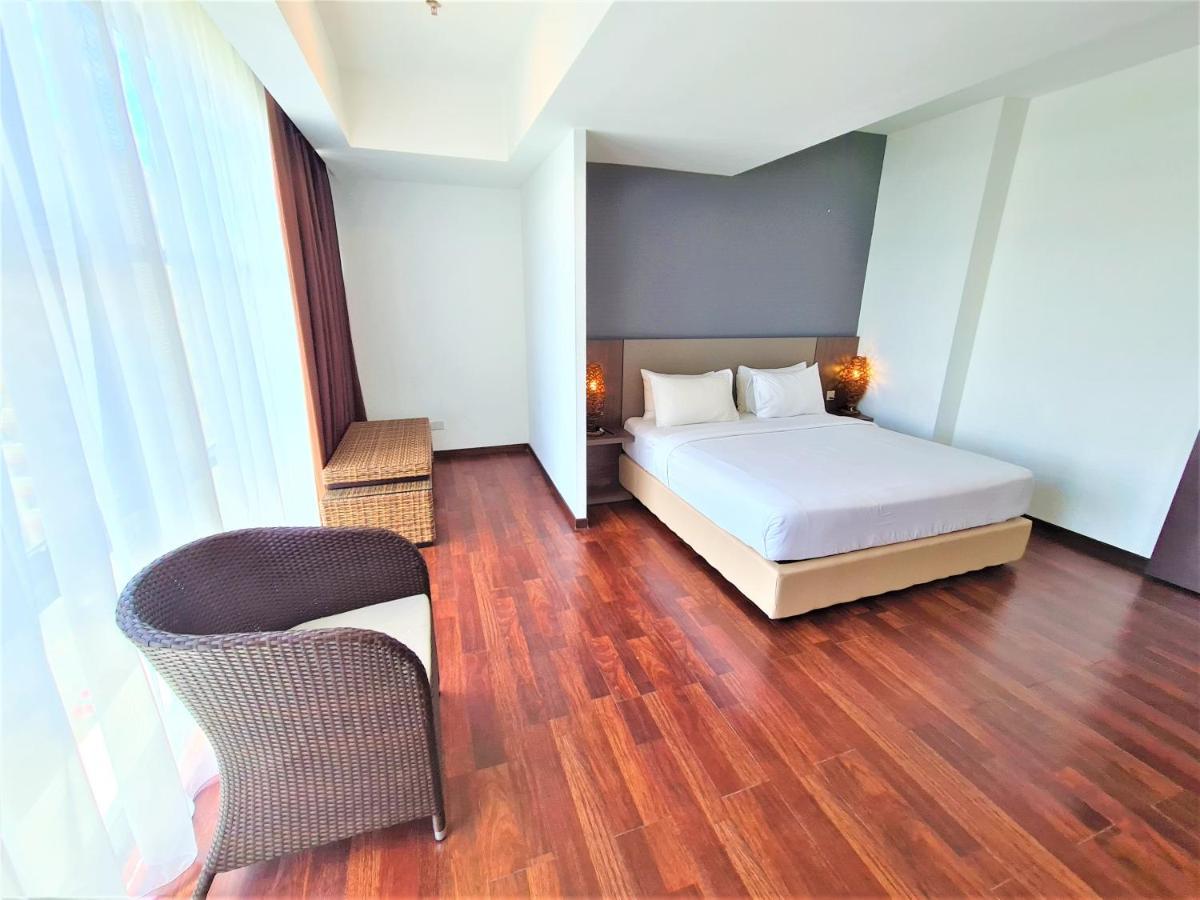 Nexus Regency Suites & Hotel Subang Jaya Esterno foto