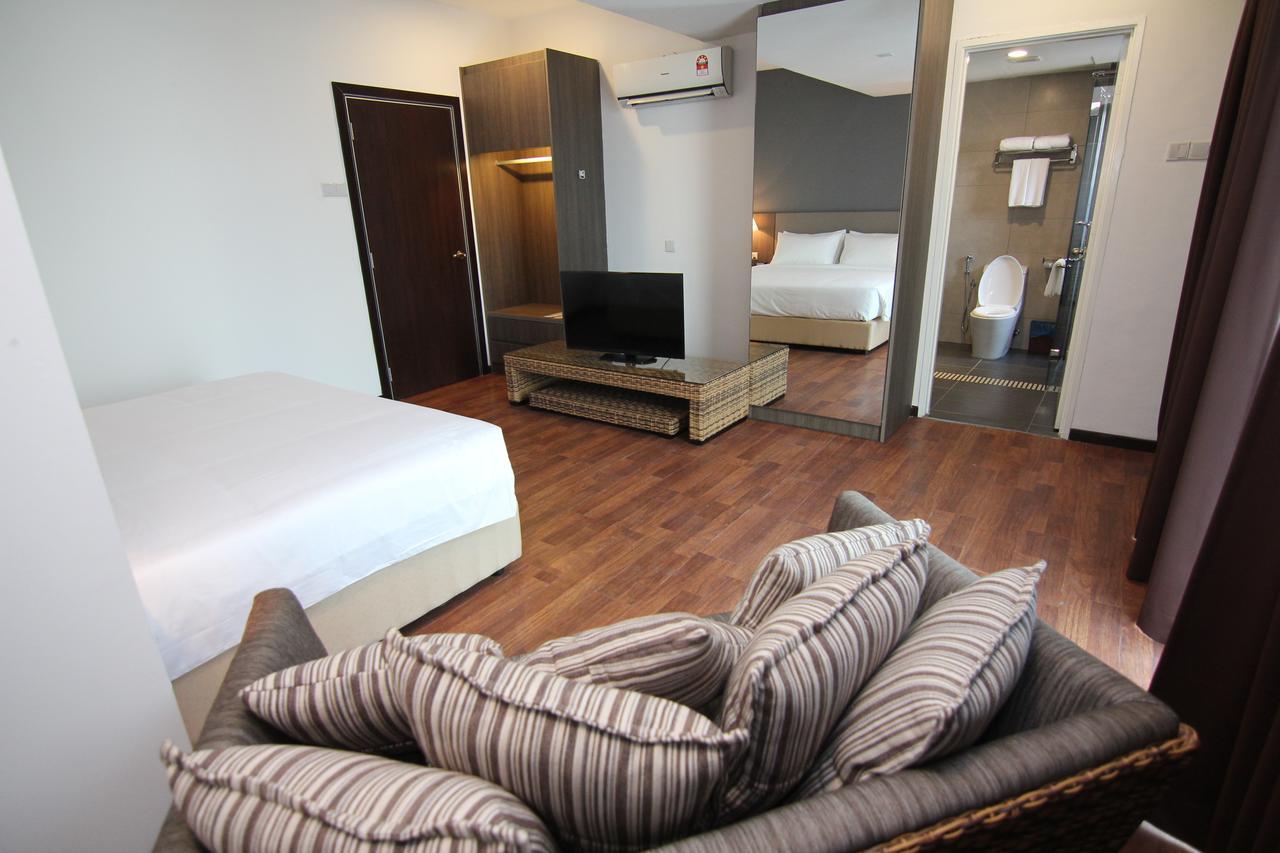 Nexus Regency Suites & Hotel Subang Jaya Esterno foto