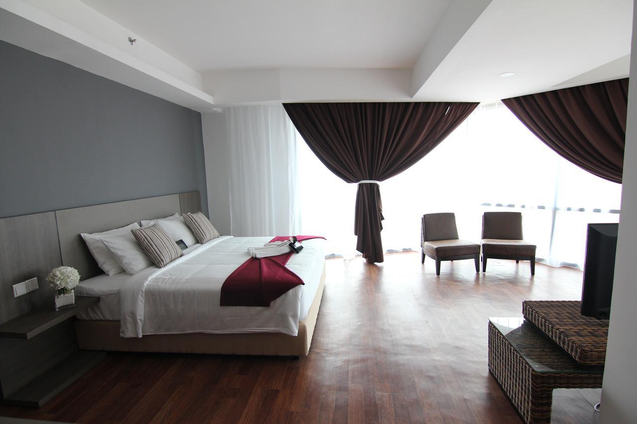 Nexus Regency Suites & Hotel Subang Jaya Esterno foto